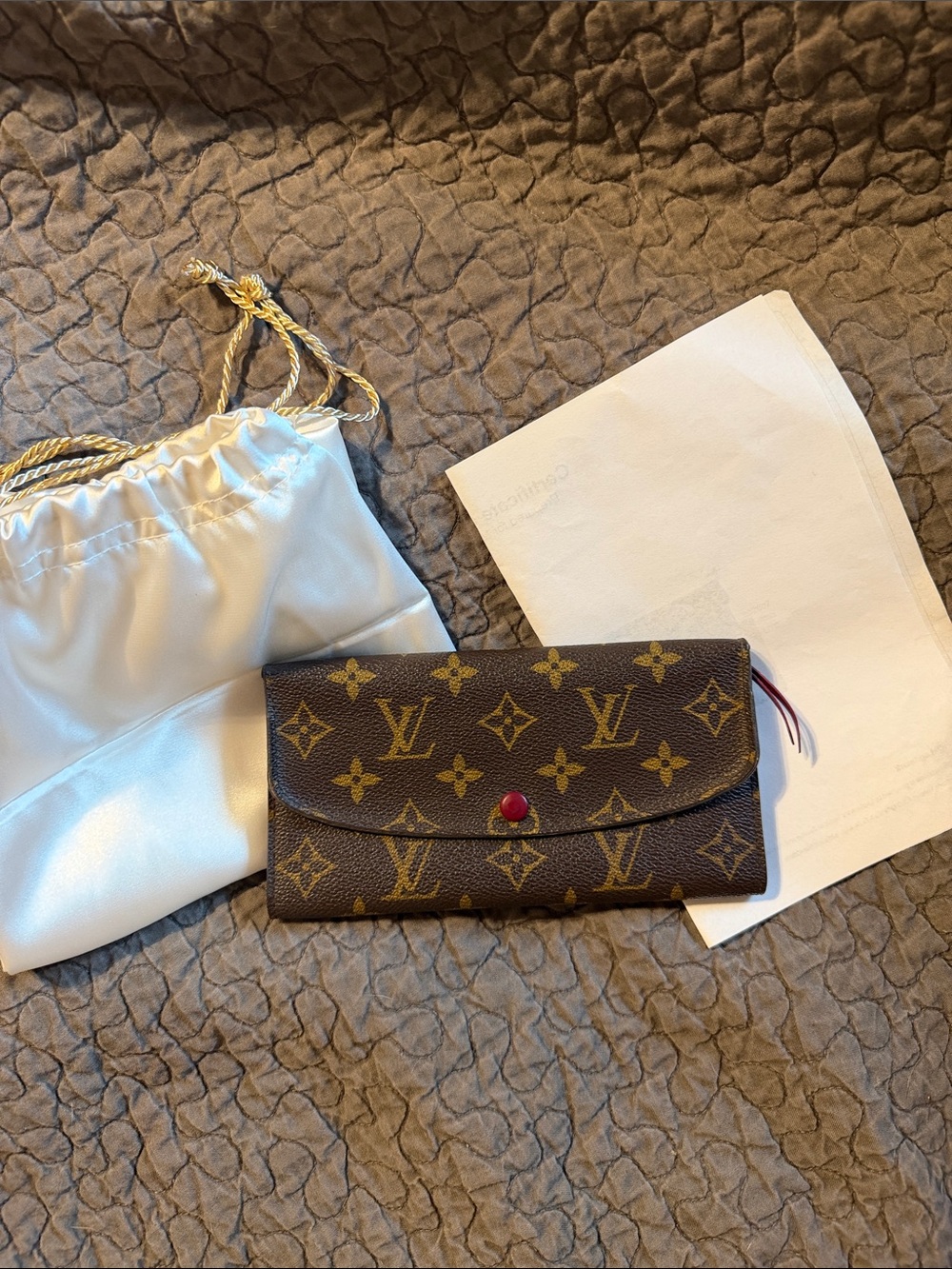 Authentic Louis Vuitton Emilie Wallet Monogram Canvas w/ COA and dust bag